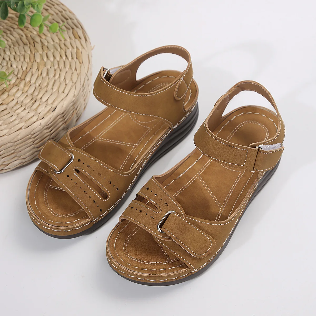 PLUS ขนาด 36-43 รองเท้าผู้หญิงฤดูร้อนแฟชั่นผู้หญิงลื่นบนรองเท้าสบายๆ Wedges Sandalias De Mujer ผู้หญิงรองเท้าแตะ