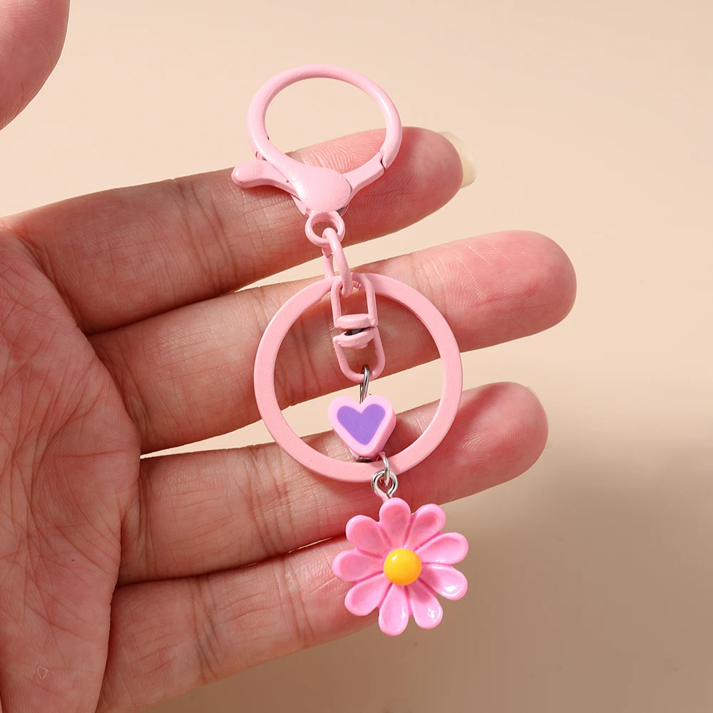 Aihua Niedlicher Gänseblümchen-Schlüsselanhänger für Frauen und Mädchen, Schlüsselring-Anhänger zur Handtaschendekoration, DIY Handgemachter Schlüsselanhänger, Schmuckgeschenke – Detail 3