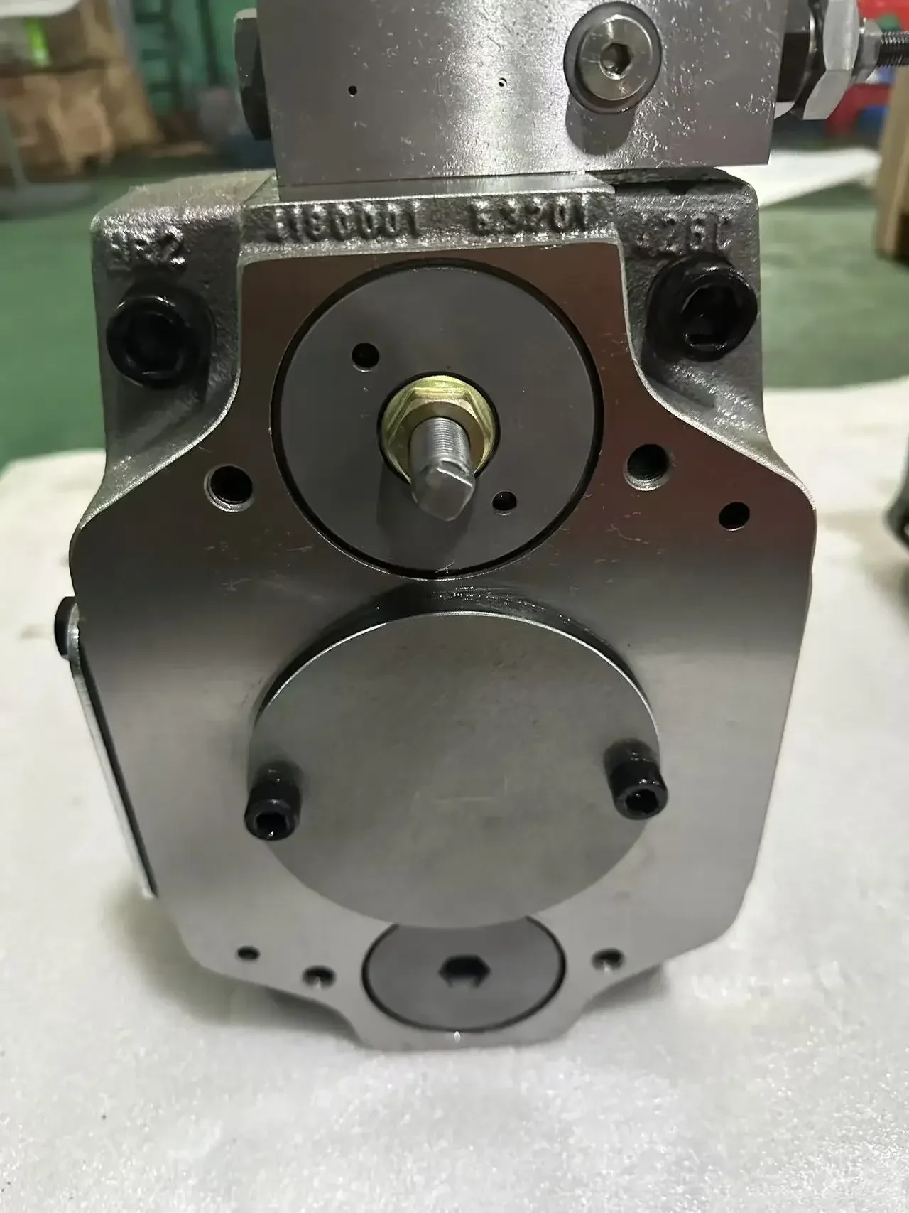 ปั๊มไฮดรอลิกแบบลูกสูบซีรีส์ PV046 PV063 PV071 PV080 PV092 PV140 PV270 PV180 รุ่น PV180R1K4T1WWLZ