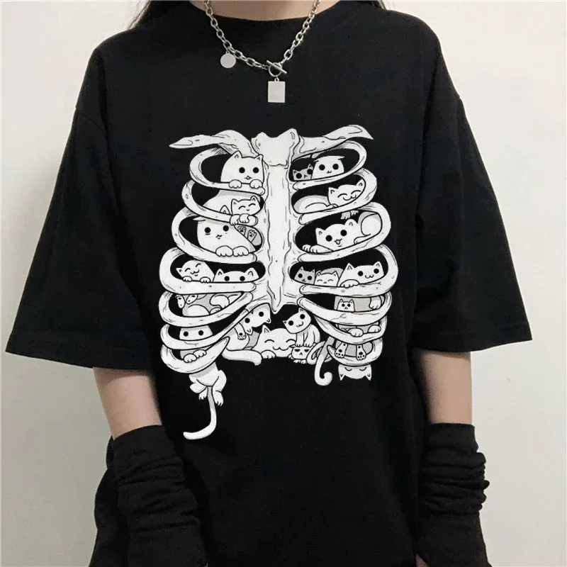 Funny Black Man WomanT-Shirts Little Cats Group on The Skeleton Graphic Sleeve T-shirt Female Round Neck Black Short Sleeve Tops