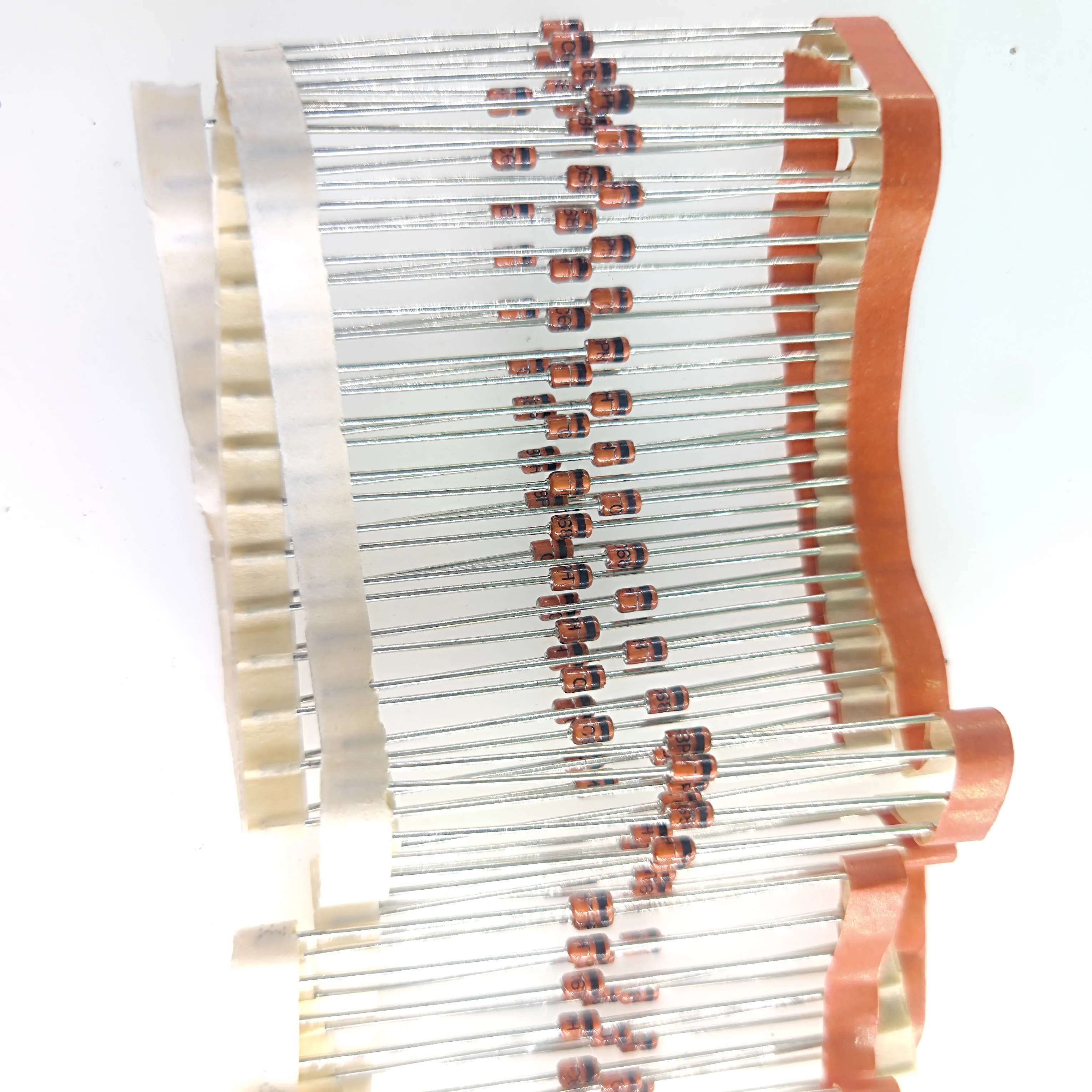 5PCS/LOT BZV85C68 1.3W 1W 68V BZV85-C68 DO-41 NEW ORIGINAL