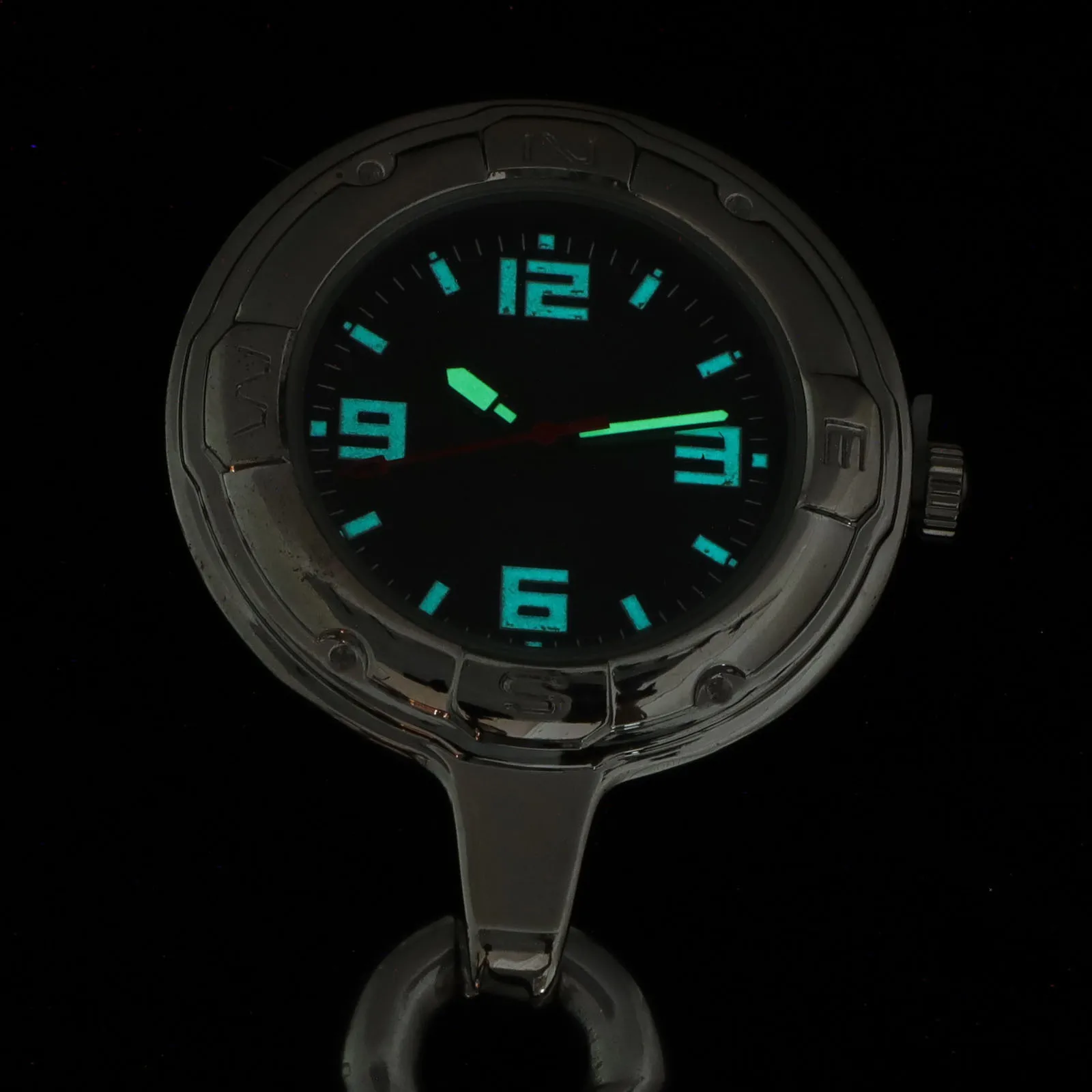 

1Pcs Mountaineering Watch Clip Backpack Messenger Bag Simple Stylish Travel Outdoor Hanging Pocket Watch Hikers Camping Unisex