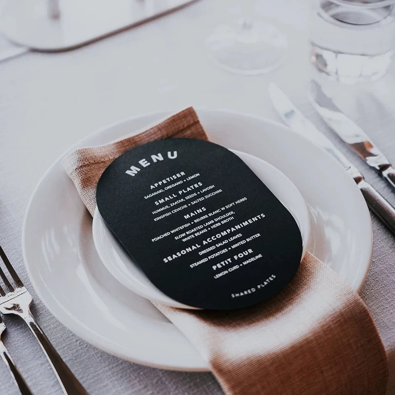 

Пользовательская овальная черная карта меню Свадебная вечеринка Фестиваль Событие Ежегодная встреча Табличка Карта Процесс-карта 50 шт.