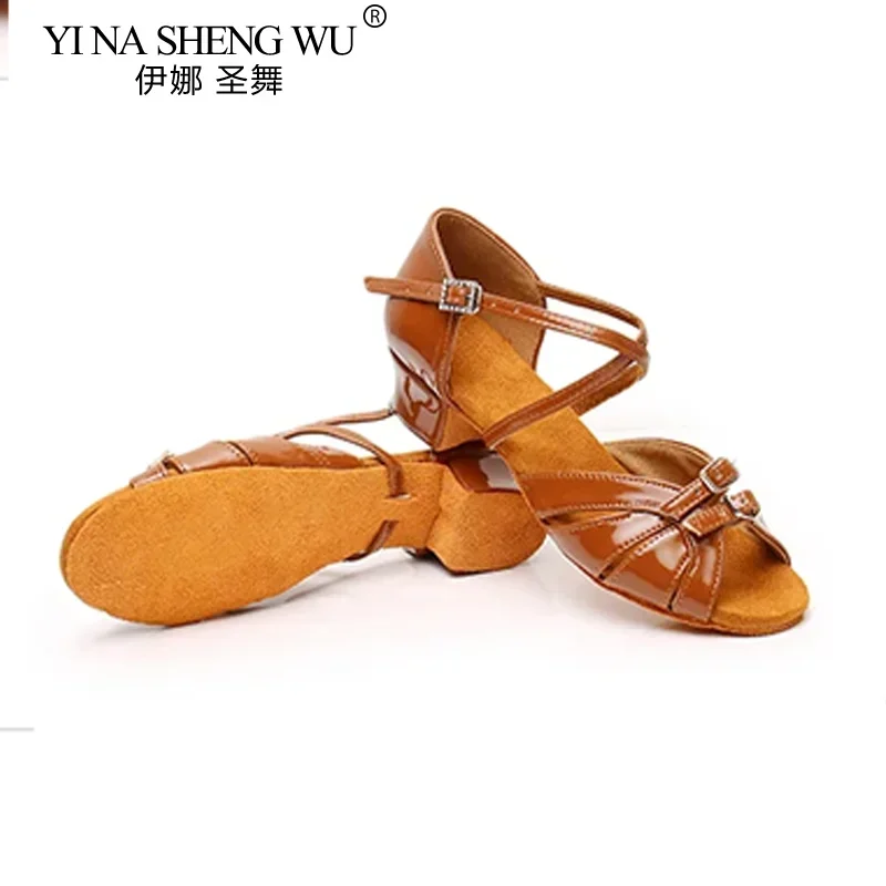 

Новые туфли для латиноамериканских танцев для девочек, кожаные туфли для латины, бальных танцев, танго, сальсы, для выступлений, с мягкой подошвой, низкий каблук 3,5 см