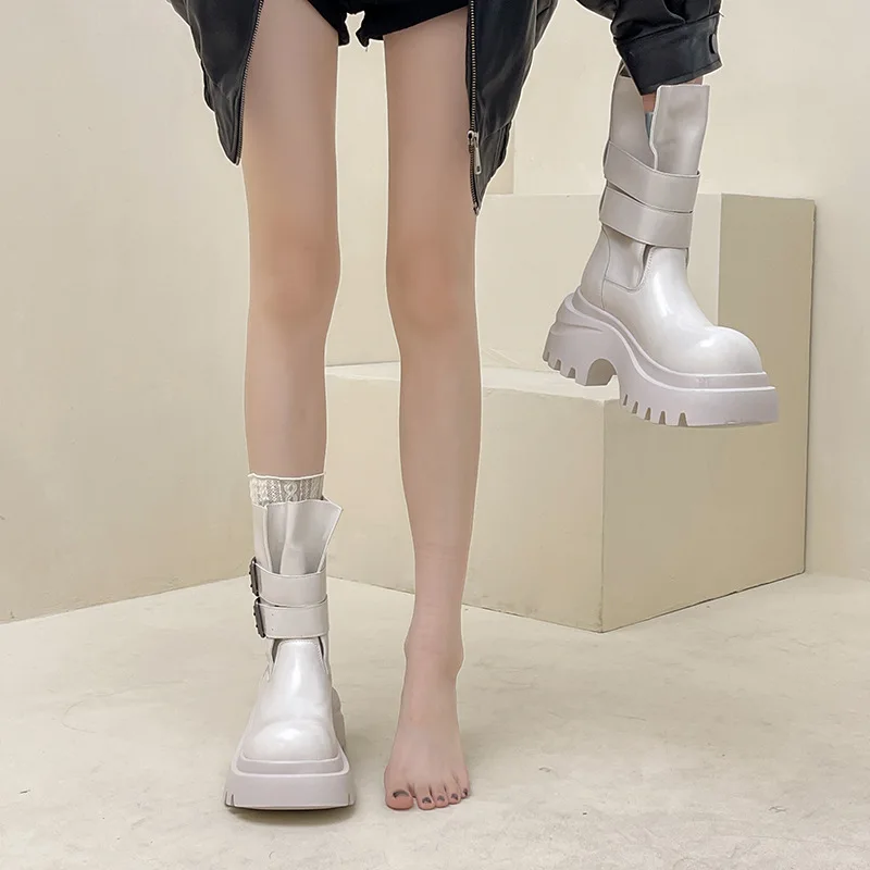 Fashionable Versatile Leather Boots Autumn and Winter British Style Thick Sole Women's Boots Women's Belt Buckle Short Boots New