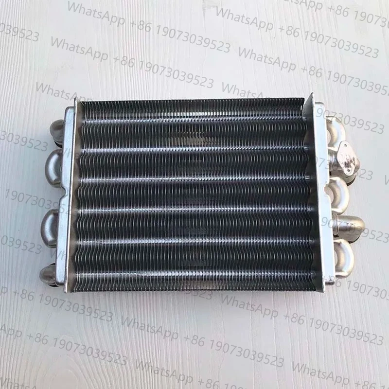 سخان مياه يعمل بالغاز غلاية أنماط مختلفة أنبوب نحاسي مبادل حراري رئيسي لـ Ferroli Immergas EOLO STAR Sime AIRFIT غلايات الغاز