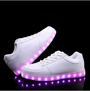 Leuchtende Sneaker Junge Männer Frauen führte leichte Schuhe Mädchen glühende Kinder blinken mit Licht Erwachsenen USB-Ladung Kinder Glasfaser schuhe