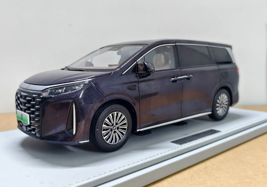 

Модель автомобиля Byd 1:18, литая под давлением, Byd Xia 2025, минивэн, бизнес-класс, из сплава, оригинальная, с индивидуальным номерным знаком, коллекционная, для демонстрации, подарок