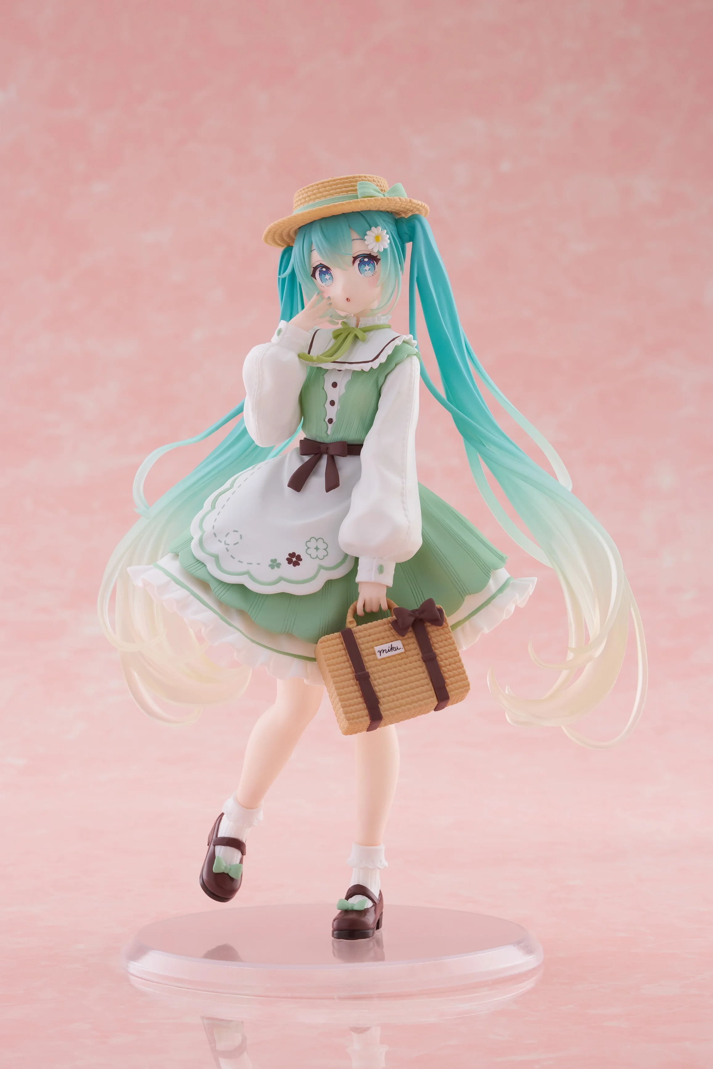 

Original Genuine Fashion VOCALOID Hatsune Miku Country Exquisite Decorative Item, A Favorite Gift for Girls