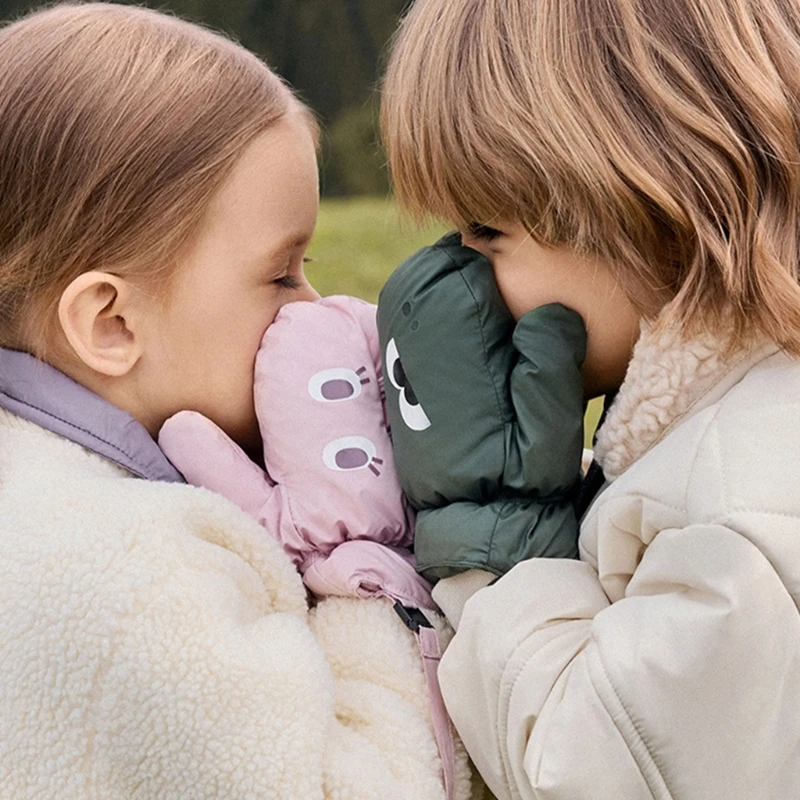 

1-8 Years Old Boys Girls Winter Mitten with Neck Hanging Rope Cartoon Waterproof Warm Gloves for Outdoor Play Skiing Accessories