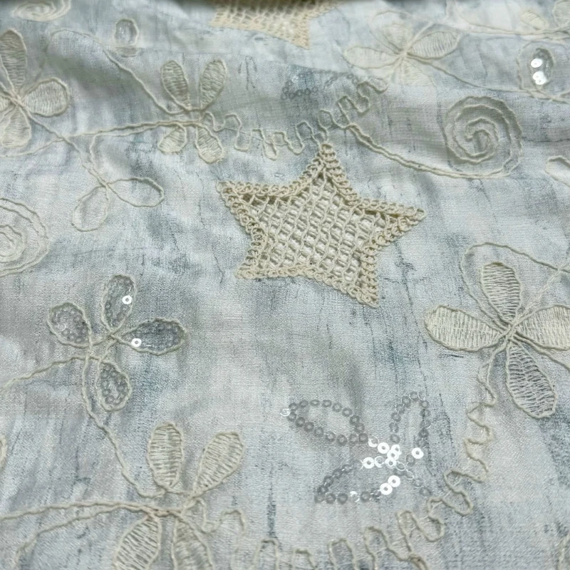 ライトグレーブルーのタイダイ染め、星型スパンコール刺繍入り、 - Sewing Tie Dye のレビューと価格