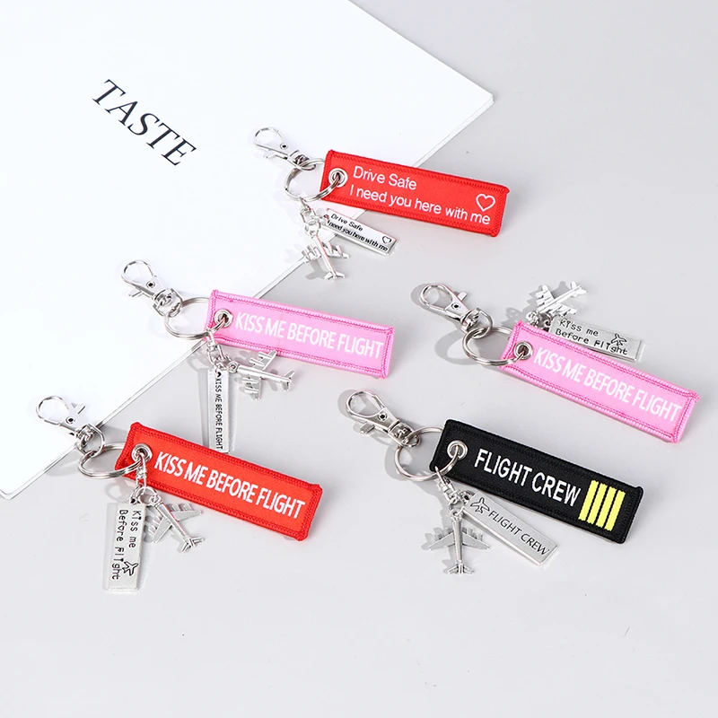 1PC Flight Keychain Set Kiss Me Before Flight Crew Drive Safe Mini Aircraft Metal Carving DIY Pendant Aviation Keyring