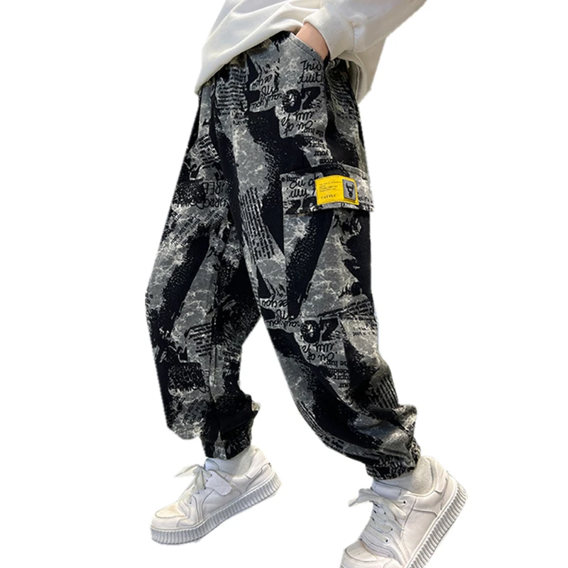 

2024 Kids Clothes Camouflage Jeans Pants For Boy Cool Stylish Denim Sweatpants Children Fashion Cargo Trousers Camo Jeans 5-14