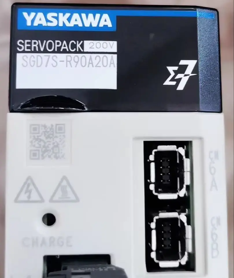 

SGD7S-R90A20A Brand new Servo Drive，Fast shipping，SGD7S R90A20A