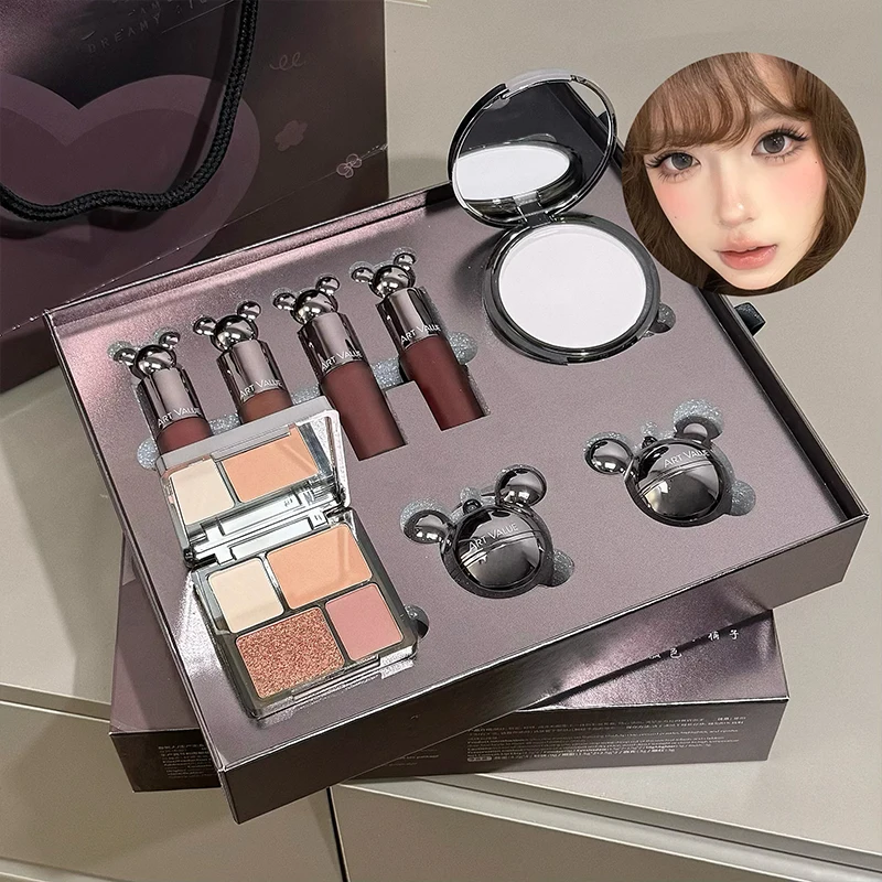 ART VALUE Make-up-Sets enthalten 4 Lip Mud, 1 Gesichtsrouge, 1 gepresstes Puder, 1 Lidschattenpalette, 1 Highlighter-Puder, 8 Kosmetikprodukte.