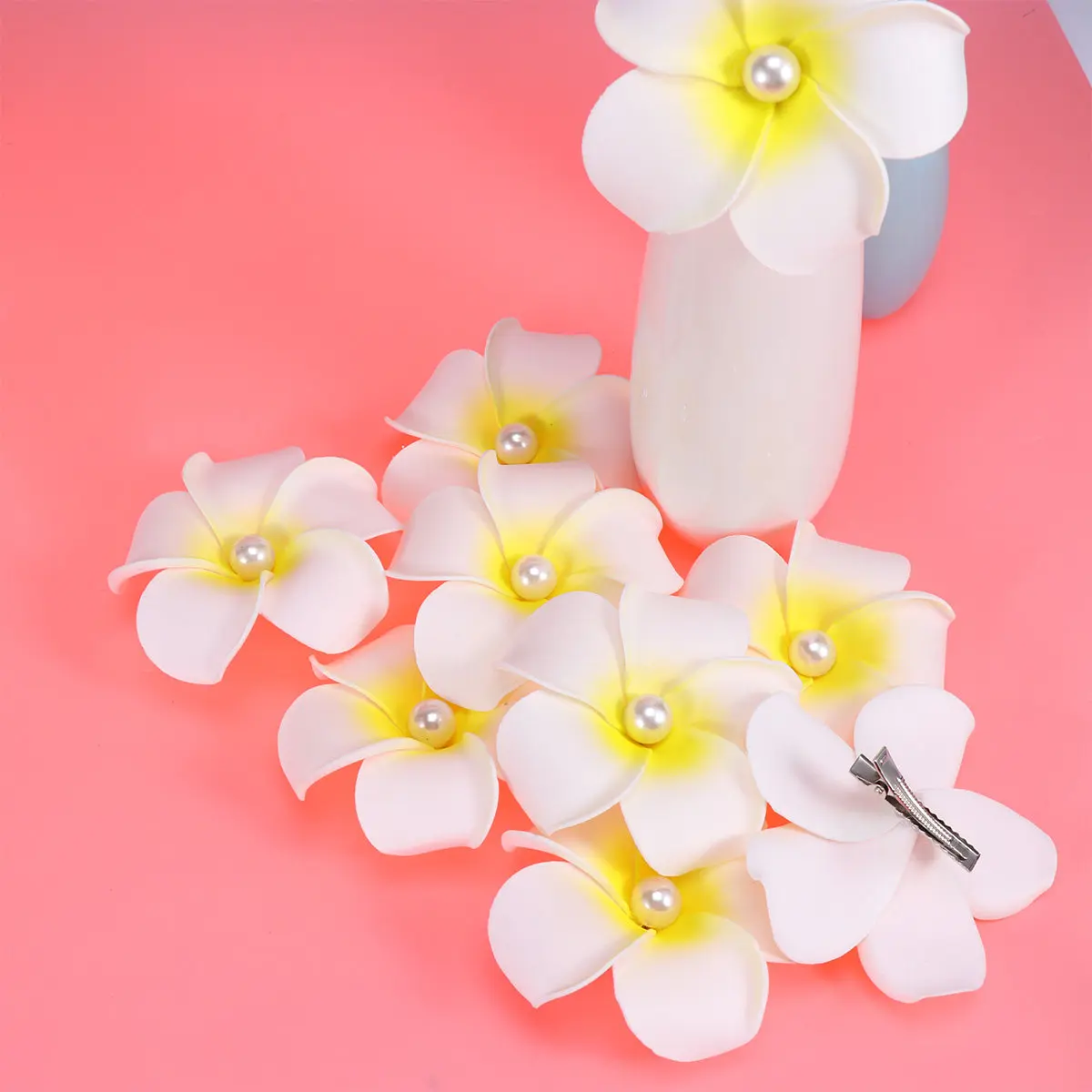 

Набор из 8 заколок для волос с цветами франжипани, реалистичные цветочные зажимы для женщин, для свадеб, вечеринок, праздников, украшения причесок