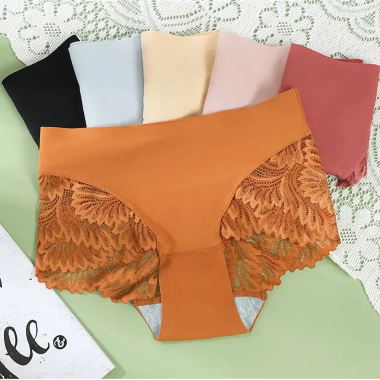 

Silky Ice Silk Women's Underwear Low Waist Hip Lifting Panties Sexy Lace Trim Antibacterial Cool Seamless Triangle Panties