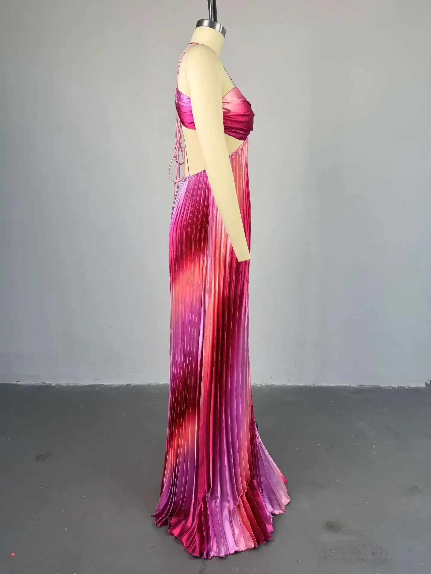 BWQ 2025 Elegant Sleeveless Sweet Strapless Gradient Floor-Length Long Women Dress Beach Party Evening Sexy Pleated Dresses