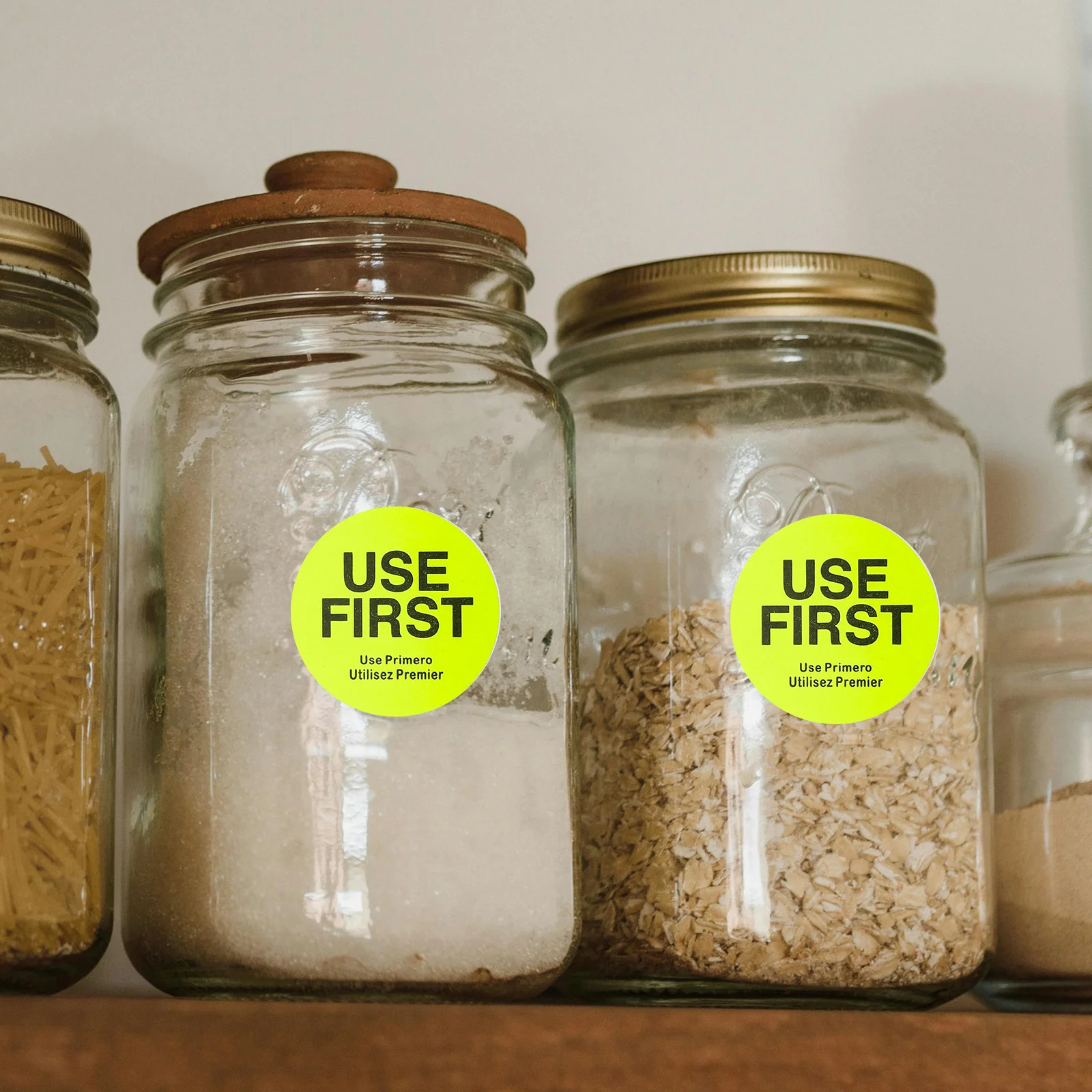 1 rollo de etiquetas de Control de inventario, pegatinas redondas amarillas extraíbles para servicio de comida, etiquetas para enlatado de cocina de restaurante