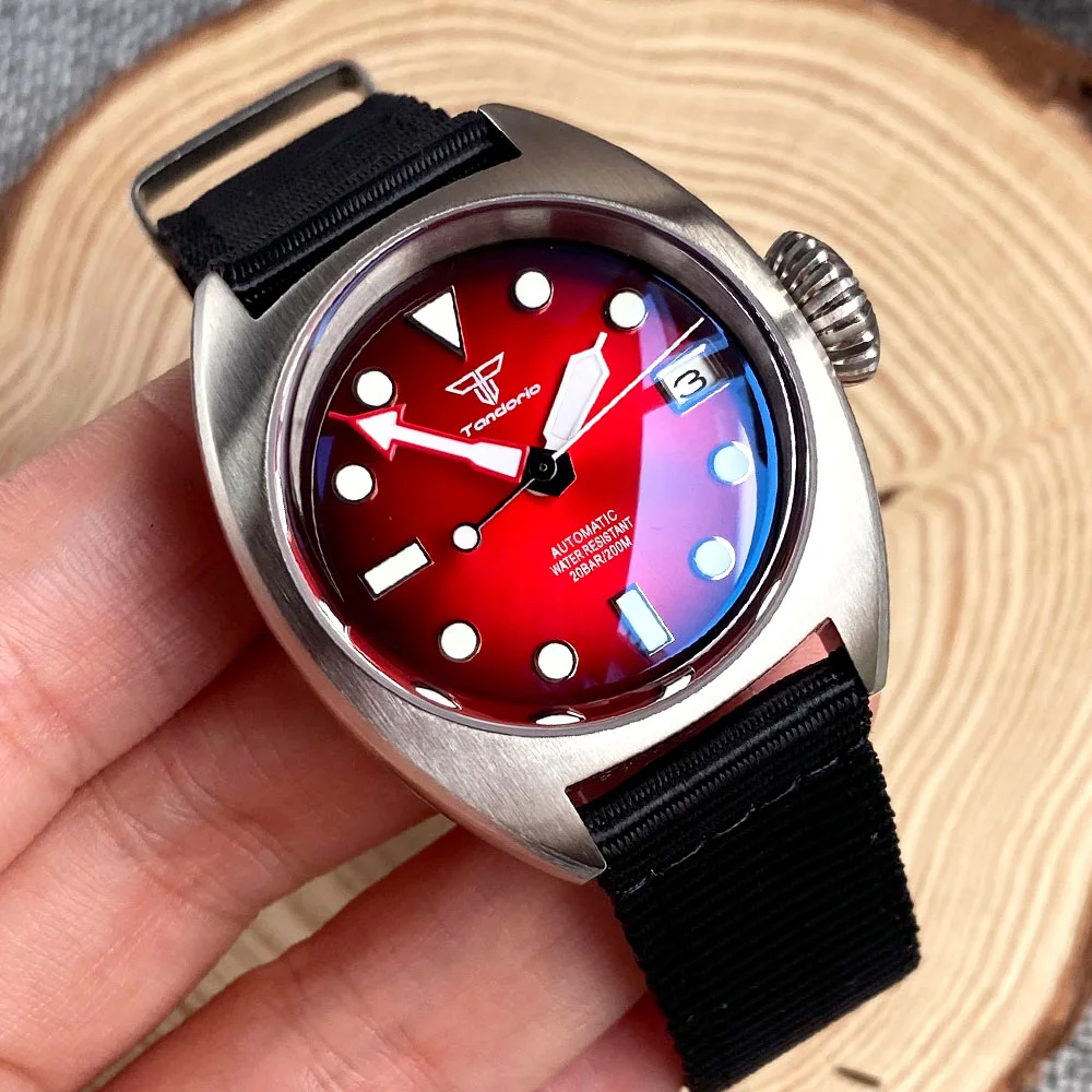 

200M Water Resistent NH35 36MM Dive Watch for Men Sunburst Red Green Blue Dial Luminous AR Domed Sapphire Crystal Lady Watches