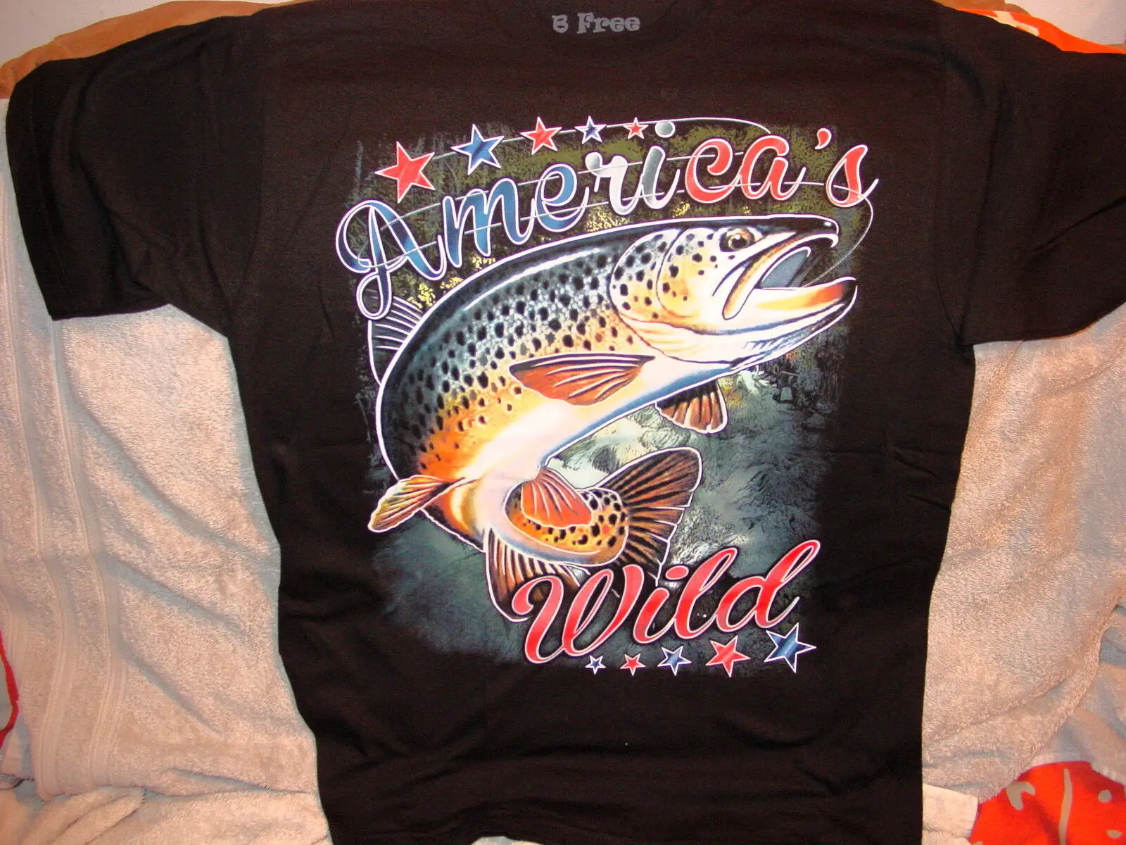 BASS FISH FISHING AMERICA'S WILD OUTDOOR T-SHIRT