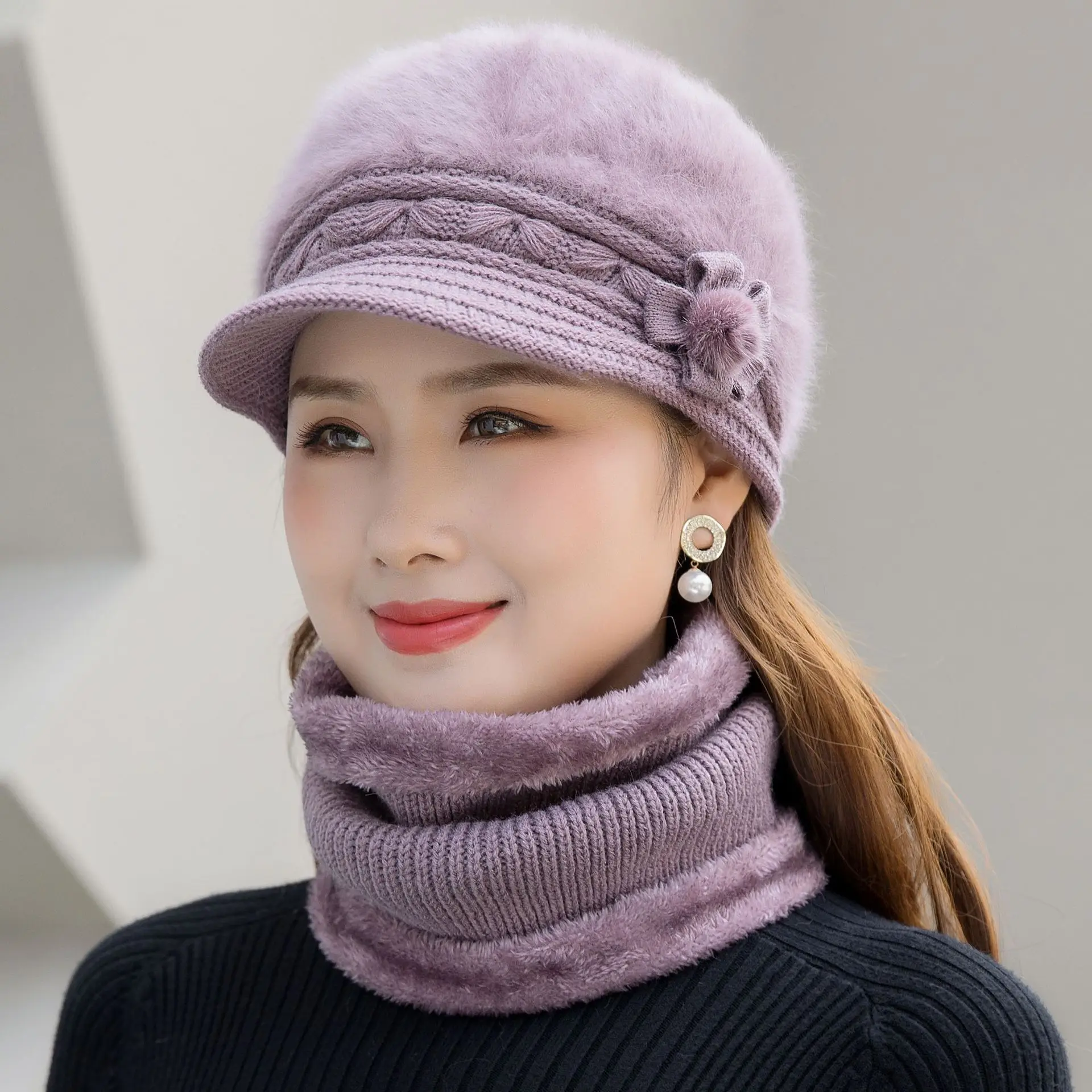 New Women Winter Hat Keep Warm Cap Add Fur Lined Hat & Scarf Warm Set Fashion Hat For Women Casual Faux Fur Flower Knitted 2029