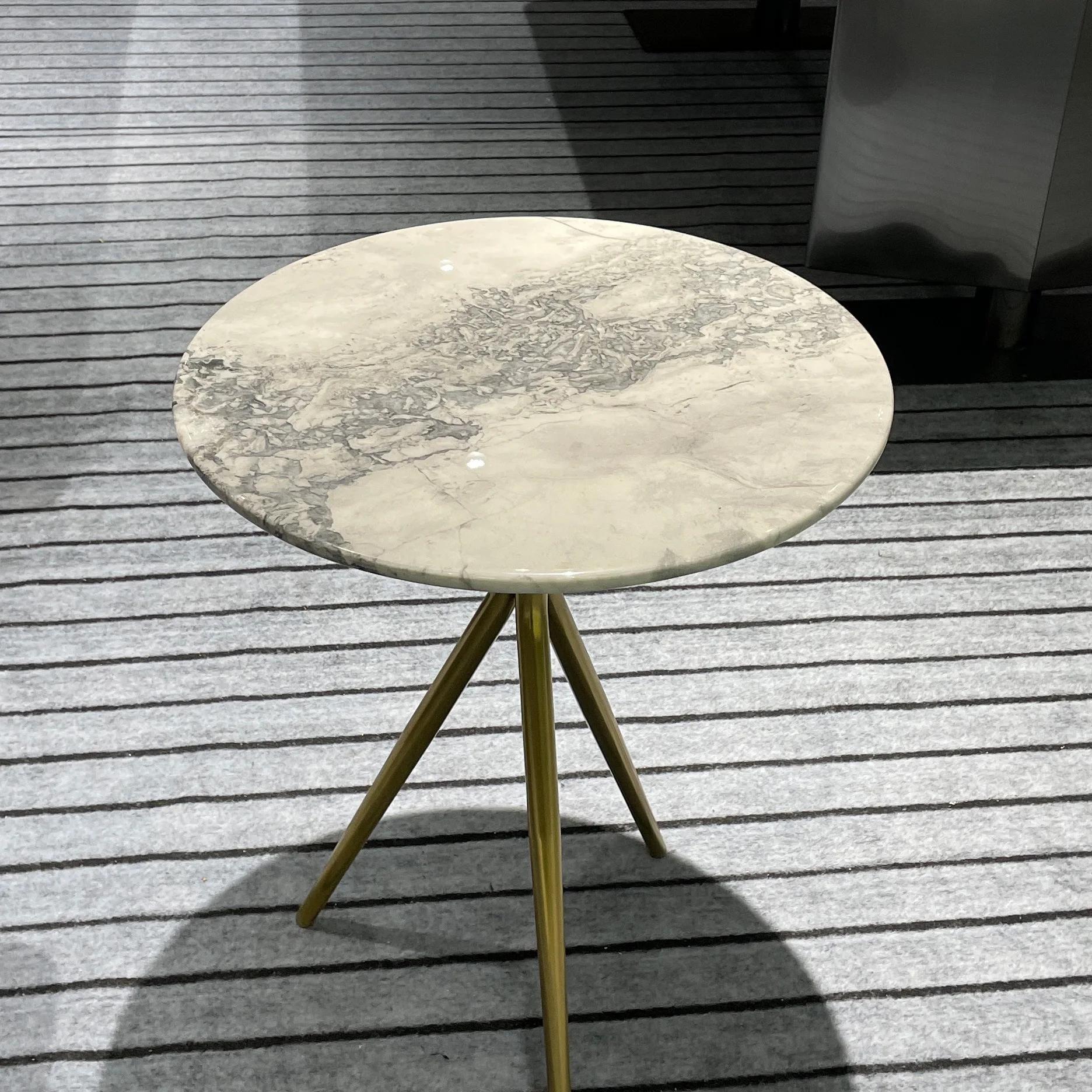 

Light luxury corner few marble edge few living room sofa side table villa luxury stone small coffee table simple Italian style