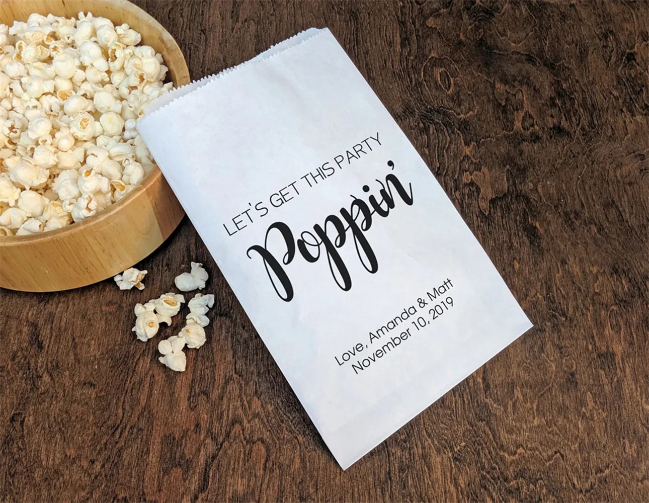 

50 Popcorn Bags, Popcorn Bar Wedding, Kraft Wedding Bags, Popcorn Bar, Lets get this party poppin, Popcorn buffet, Dessert Bags