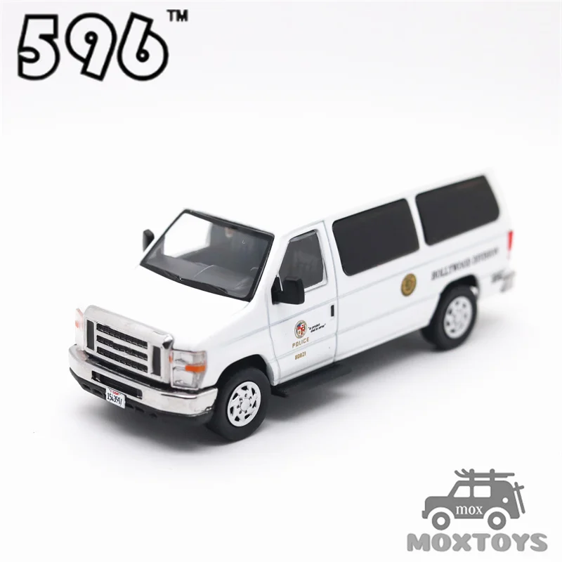 

596Model 1:64 E Hollywood Precinct white and chase Diecast Model Car