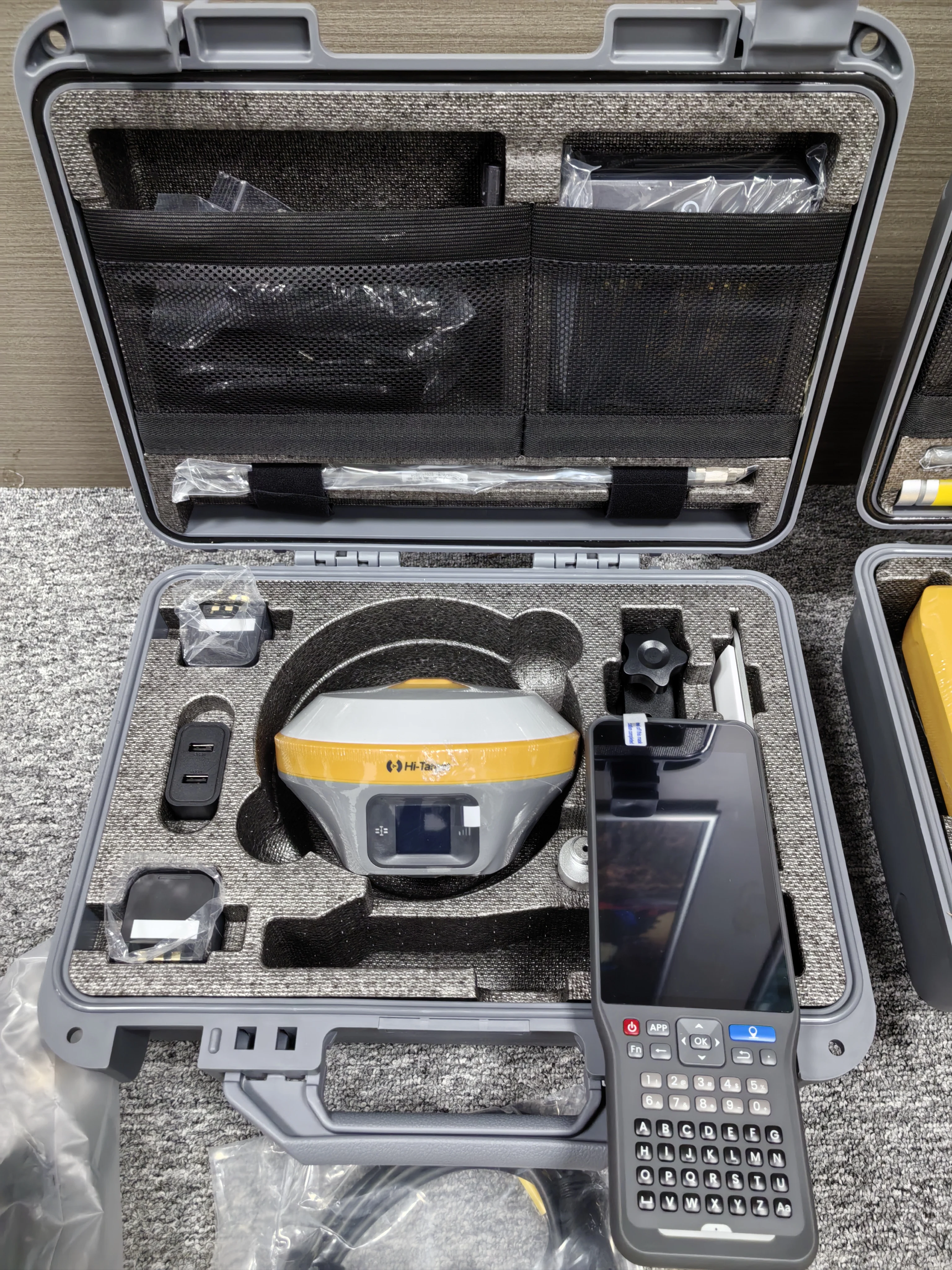 More Friendly Hi Target Survey GPS RTK IRTK5 IRTK4 Gnss Receiver Dual-Frequency Receiver Test Instrument