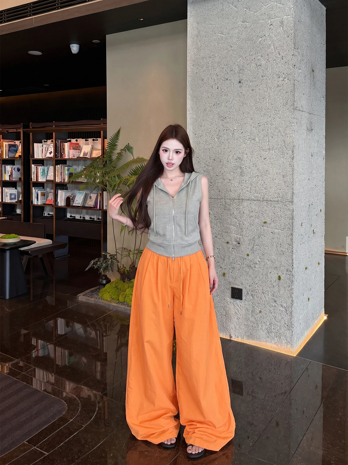 

American Hot Girl Set Grey Hoodie Sleeveless Zipper Vest Women Summer Loose Slim Wide Leg Pants Two Piece Casual Fashion
