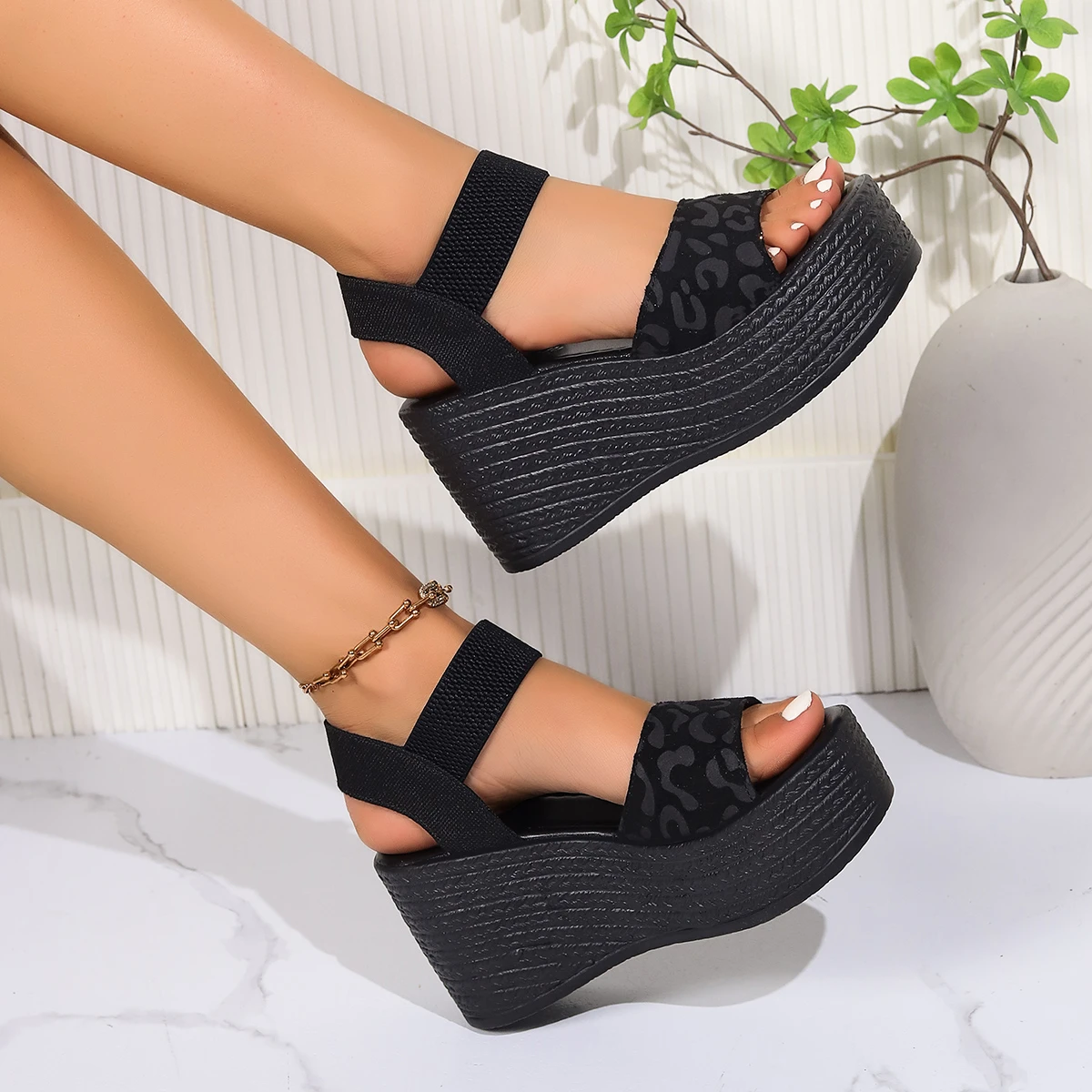 Europe and the United States foreign trade large new style elastic fish mouth sandals platform casual sandals