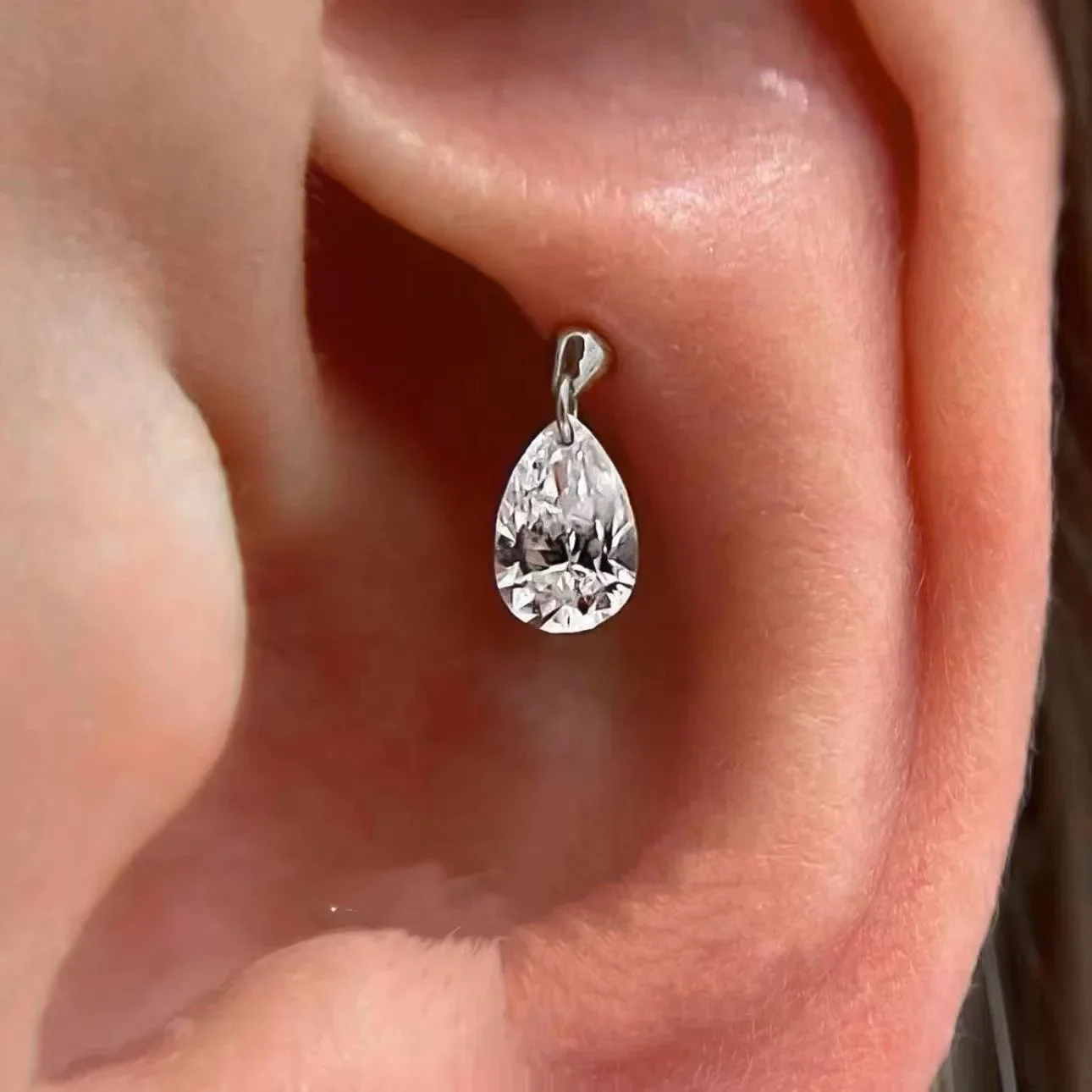 

Water Drop Pendant Zircon Horse Eye Stud Earrings Ear Hole Women Men Cartilage Tragus Earring Piercing Body Jewelry