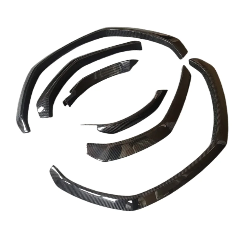 

M style carbon fiber fenders decorate car wheel eyebrow for the Lamborghini URUS body kit