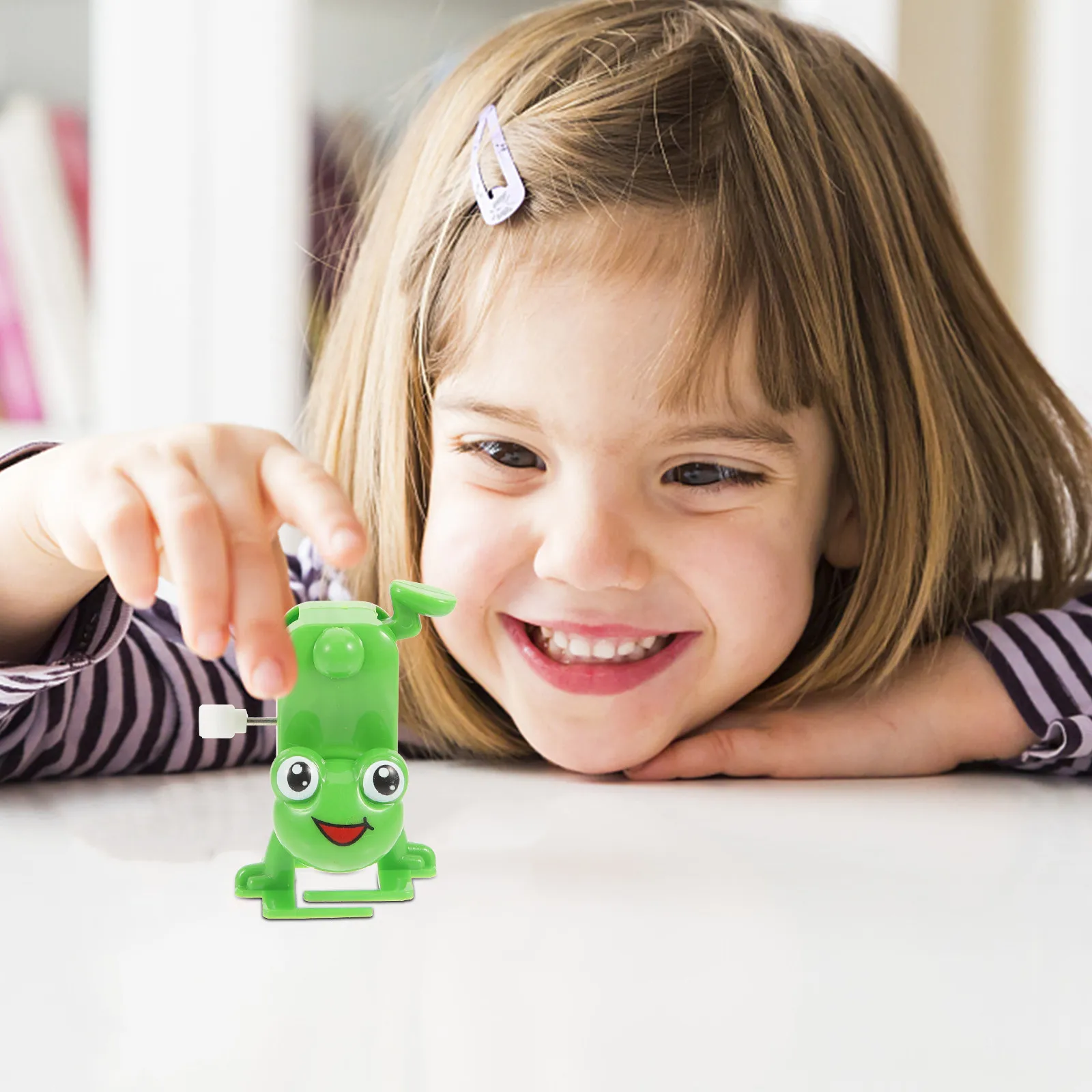 

4Pcs Wind Up Frog Clockwork Plastic Fun Gifts for Kids Party Favors Children Plaything Wind Up Toys Children Toy