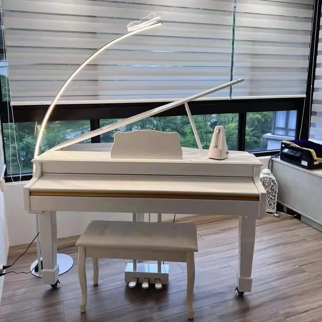 

Grand Piano in Hotels