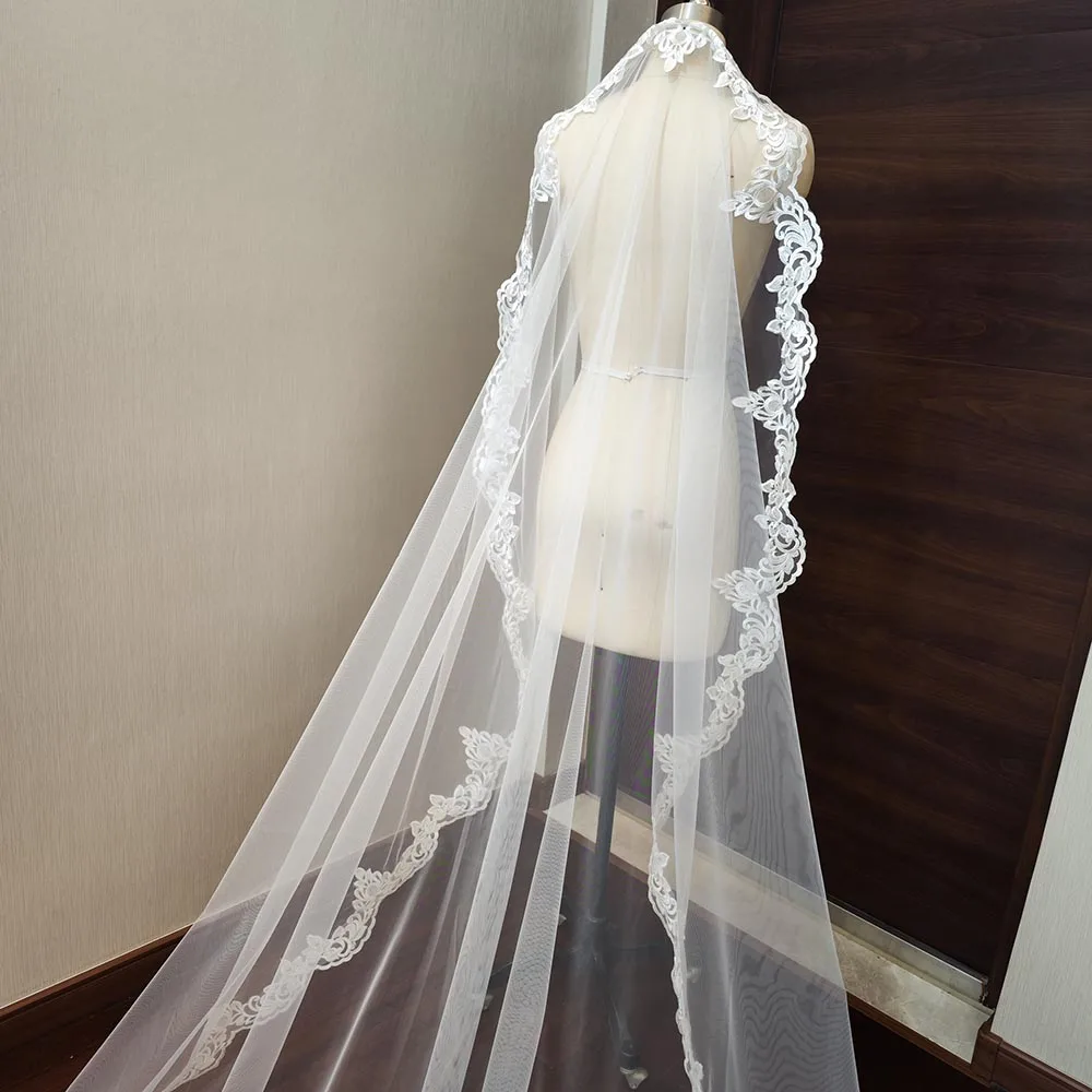 High Quality Mantilla Style Wedding Veil Vintage Lace Trim Bridal Veils 1 Layer 3M Long Head Veil with Metal Comb