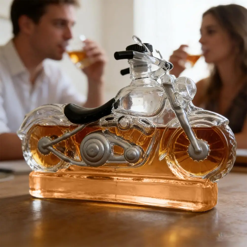 Motorcycle Drinkware Vintage Motorcycle Wine Bottle Decanter with Stable Base Easy-open Stopper Glass Whiskey Aerator for Party