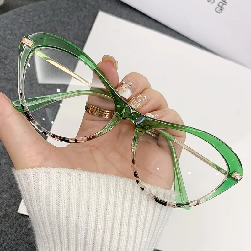 Fashion gradient cat eye frame eyeglasses women's TR90 anti blue light glasses 2025 Computer Reading Eyewears