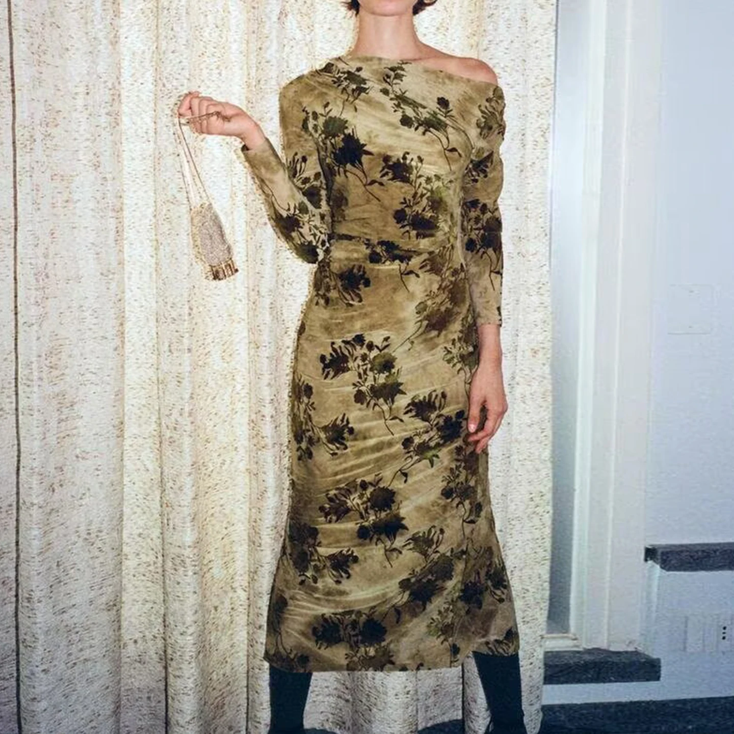 Faionable Samtkleid mit Falten für Damen, Herbst 2025, Stand-Fit, Alltagskleidung, Ele Individuali, vielseitig einsetzbar Dr