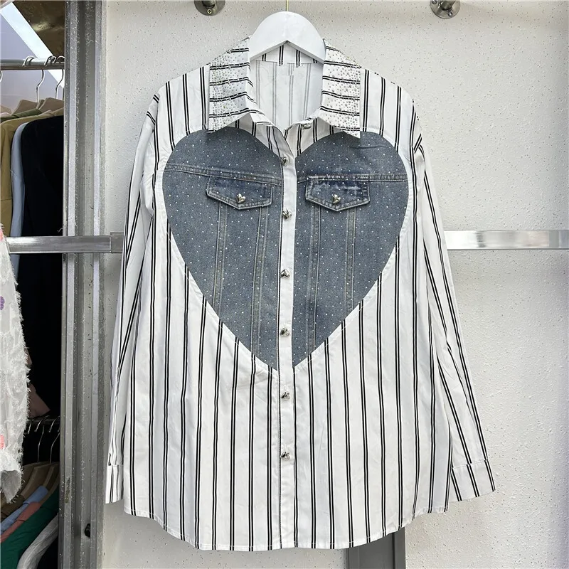 DEAT Damesoverhemd Los Patchwork Denim Hartknopen Gestreepte Strass Revers Witte Blouse Herfst 2024 Nieuwe Mode 29L8971