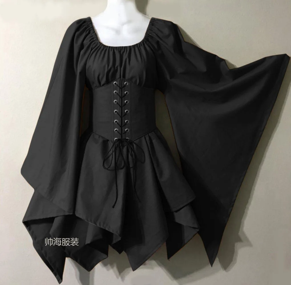

New flared sleeve long sleeved medieval Renaissance dress with patchwork long skirt