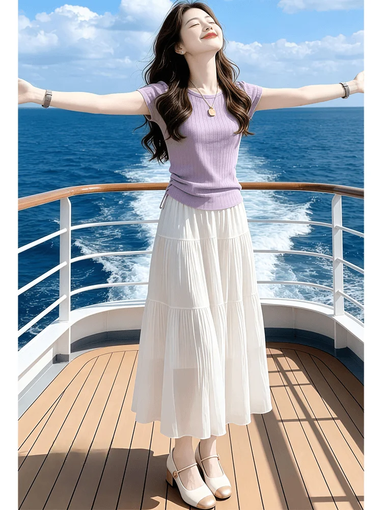 

Casual Versatile Women's Two-Piece Set Summer 2026 Breathable Lightweight Comfortable Soft Style High Waist T-Shirt Shorts