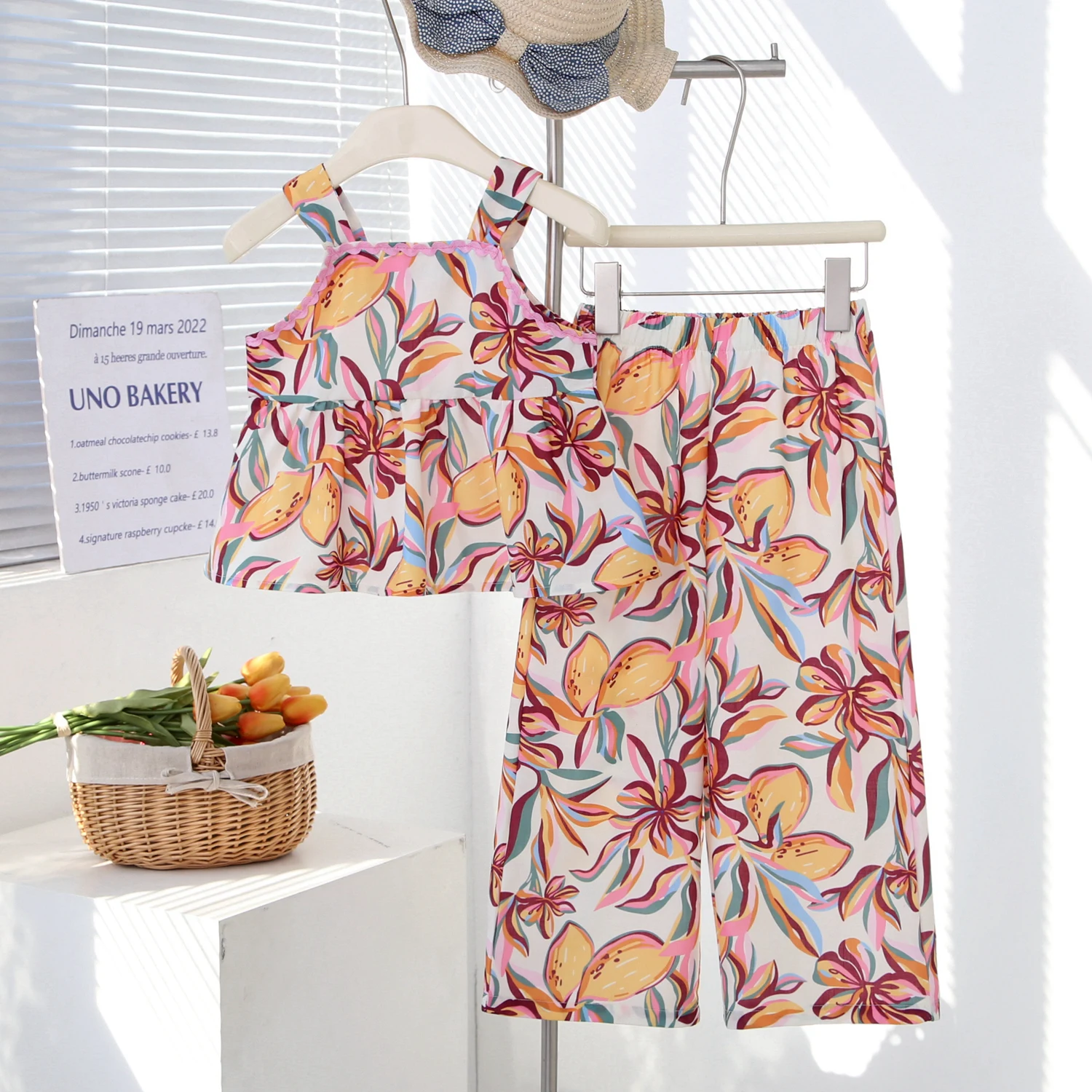 conjunto-de-roupas-de-verao-para-meninas-com-estampa-de-limao-camiseta-calcas-de-perna-larga-conjunto-de-2-pecas