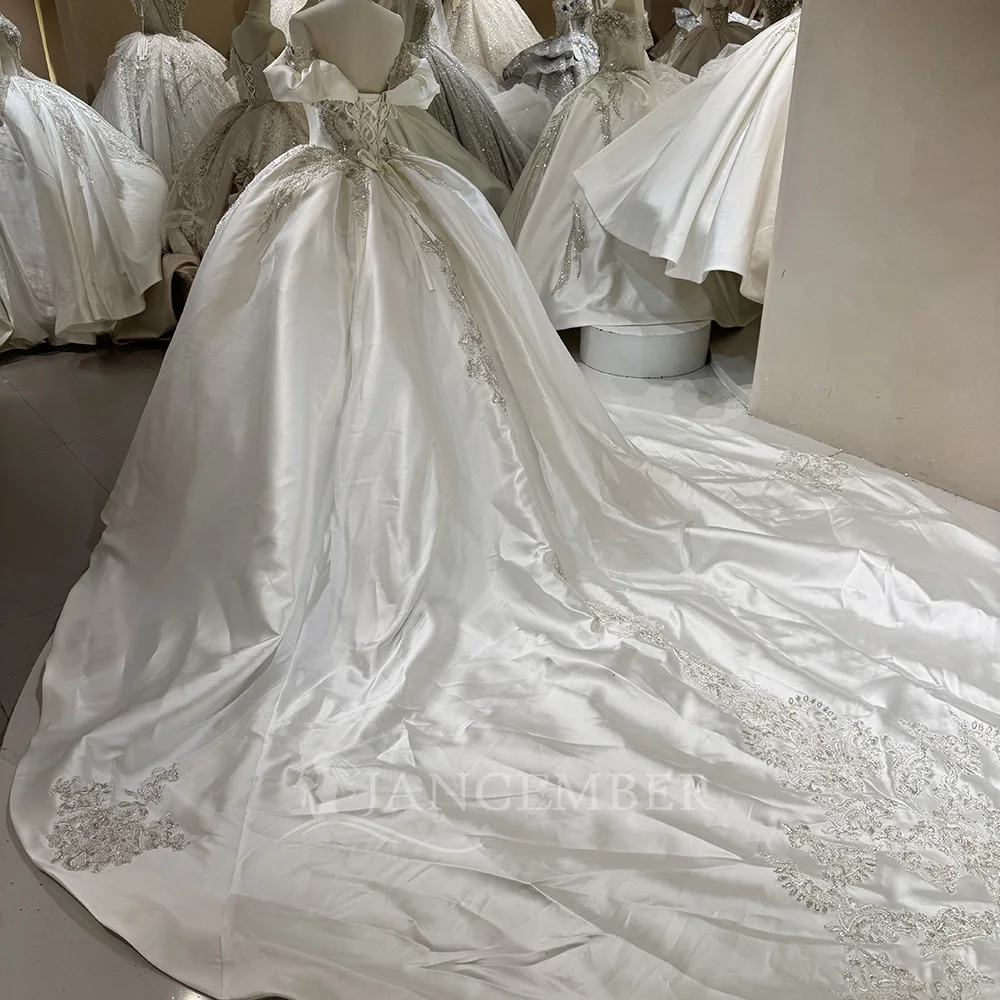 Affordable Beach Wedding Dress 2025 Scoop Ball Gown Satin Beading Bride Gown Lace Up Back Princess Customized Vestido de Noiva