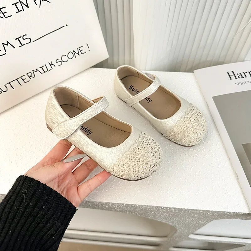 

Little Girl Leather Shoes Fashion New Princess Lace Versatile Kids Causal Shoes Wedding Party Trend Children's Flats Soft Bottom
