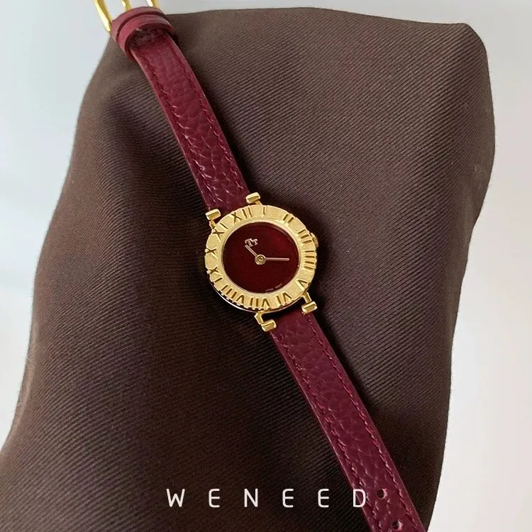 2023 Новые женские подарочные красные женские часы Ankela в стиле ретро, маленькие роскошные кожаные кварцевые часы