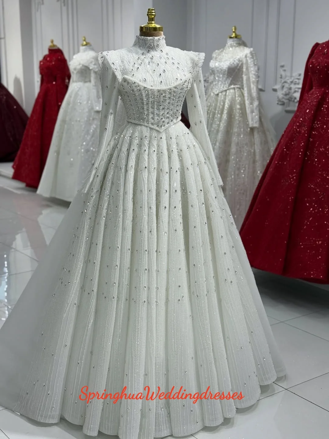 Customized Graceful Handwork Pearls Long Sleeves Wedding Dresses Ballgown High Neck Muslim Bridal Gown Vestidos De Novia