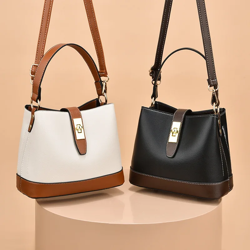 

2026 New Women's Crossbody Bag Fashionable High Quality Women's Handbag Lightweight and Versatile Large Capacity Bucket Bag