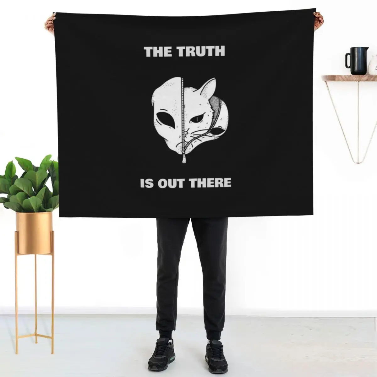 

Alien Cat - The Truth Is Out There Funny Gift For Mom, Dad and Siblings Throw Blanket Color Fast Cozy Throw Blanket